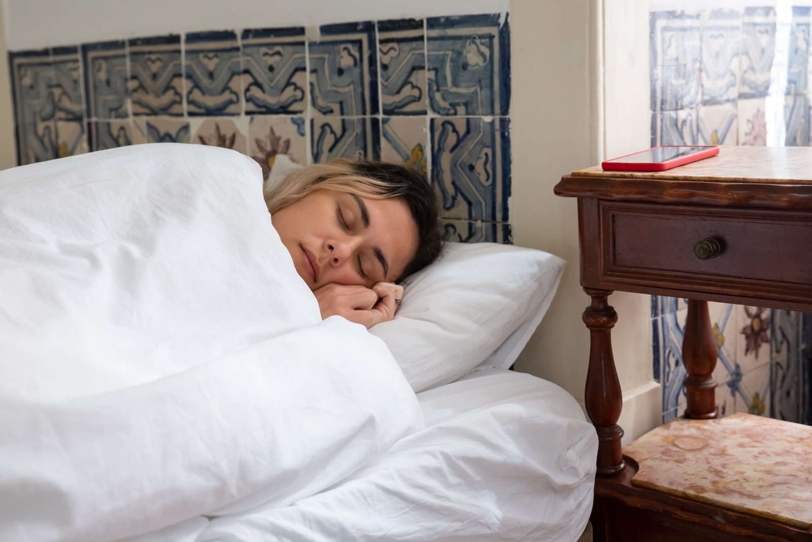 Woman sleeping peacefully linked to slower biological aging in new study