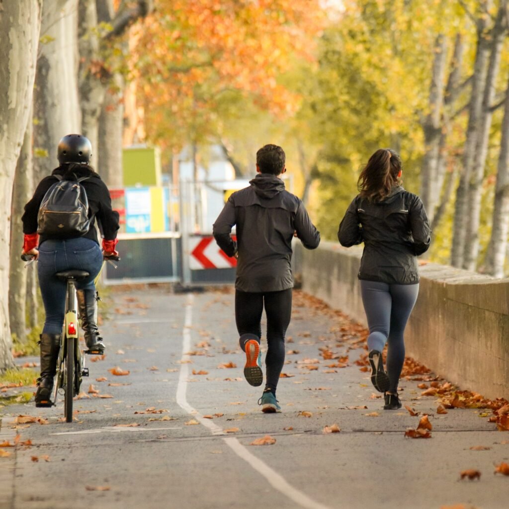 People exercising outdoors, one way to recover memory after sleepless night